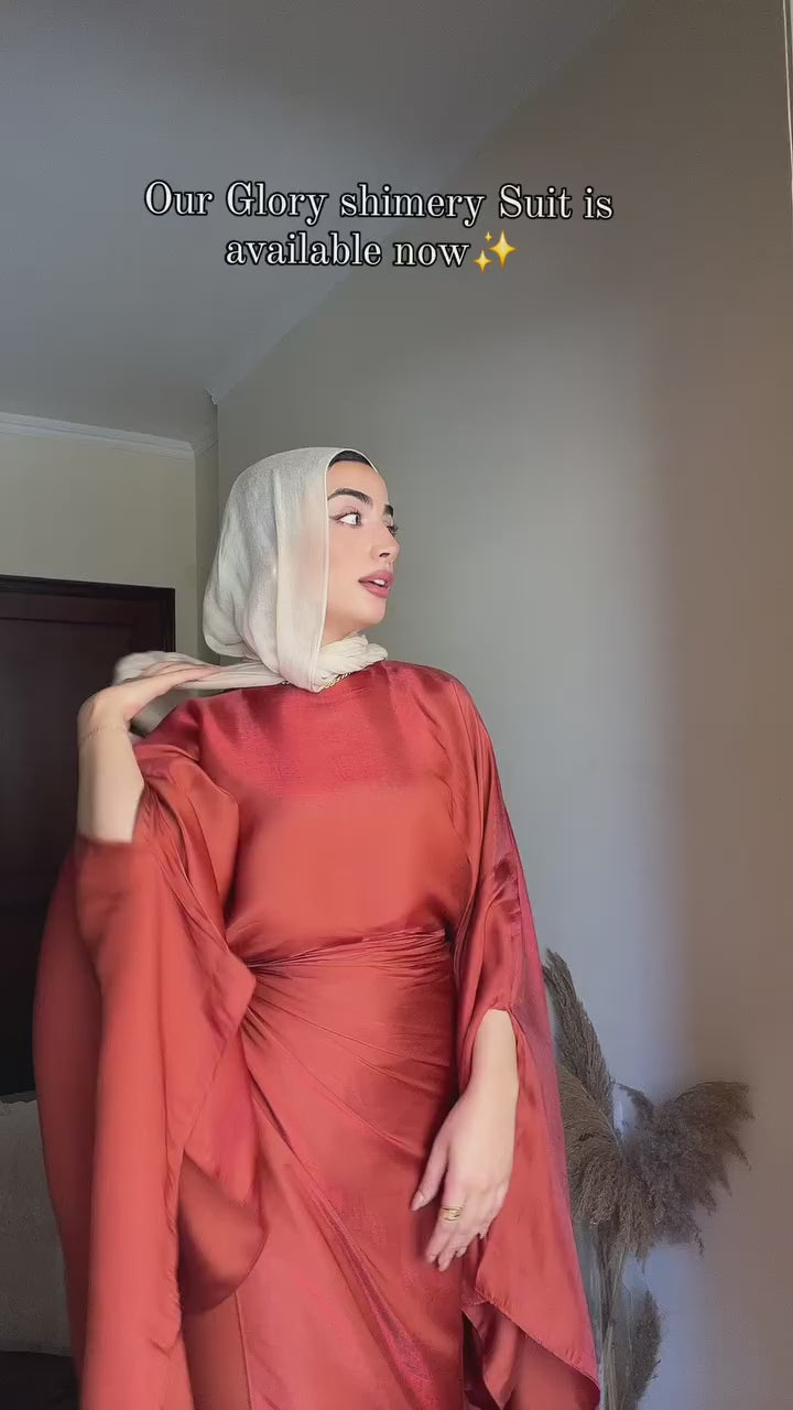 Haven shimmery suit